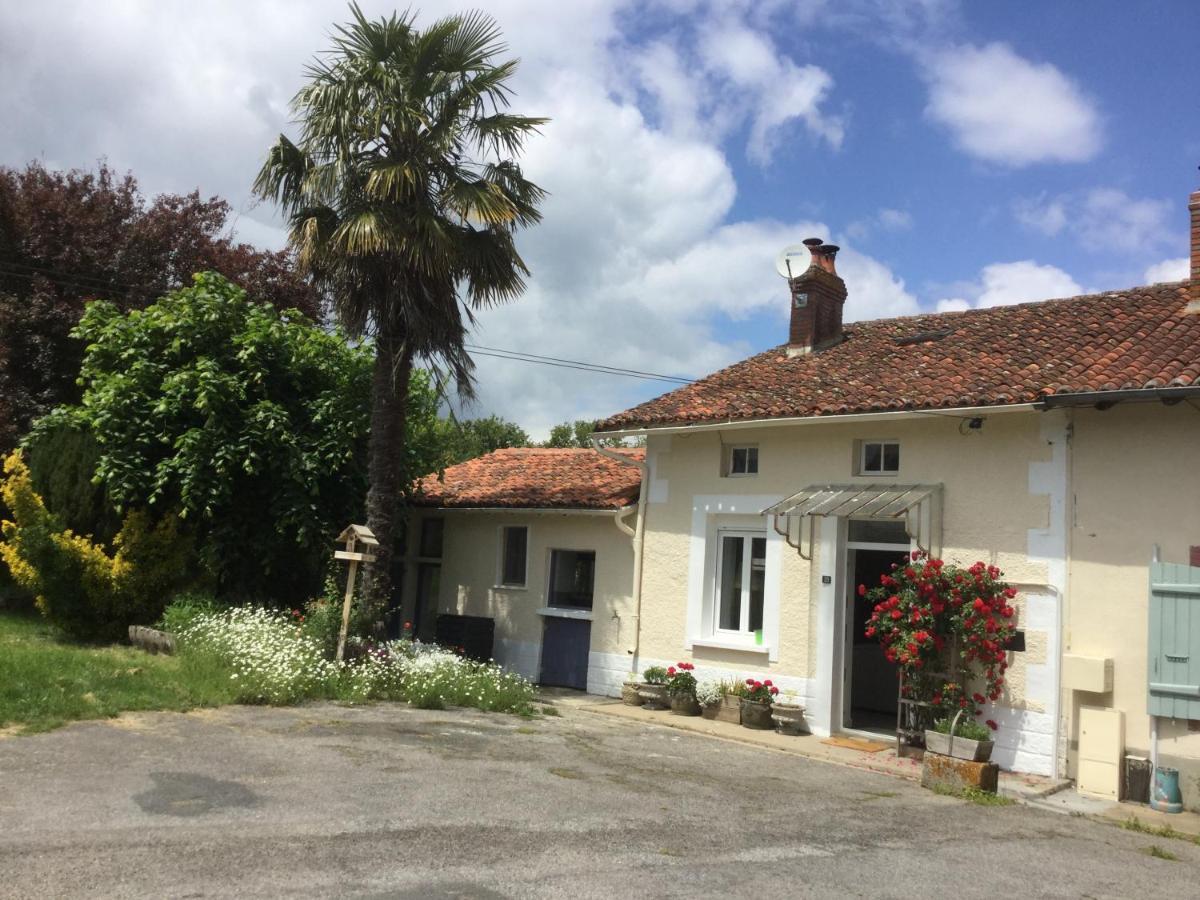 The Little House Villa Mezieres-sur-Issoire Екстериор снимка